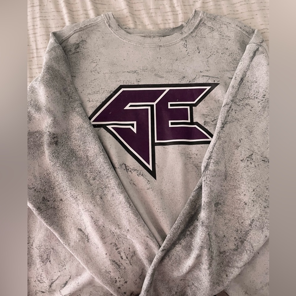 Senior Elite Cheer Sweatshirt never worn